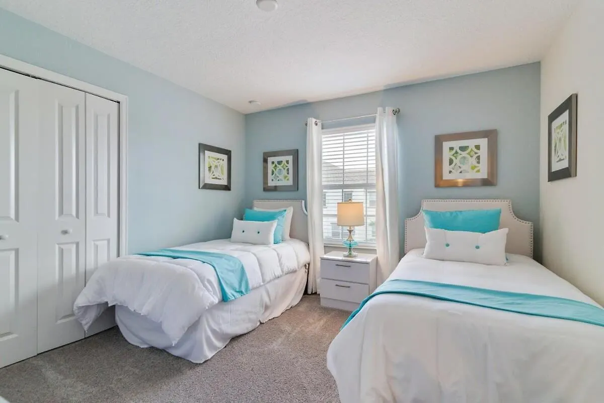 Holiday home Beautiful 5 Bed Town Home With Splash Pool-1551Sd Davenport